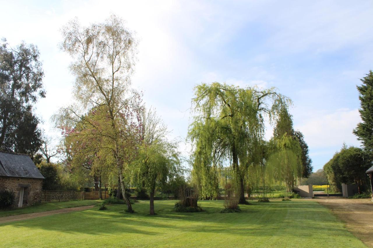 Le Manoir Des Haies Spa Les Champs-Géraux 외부 사진