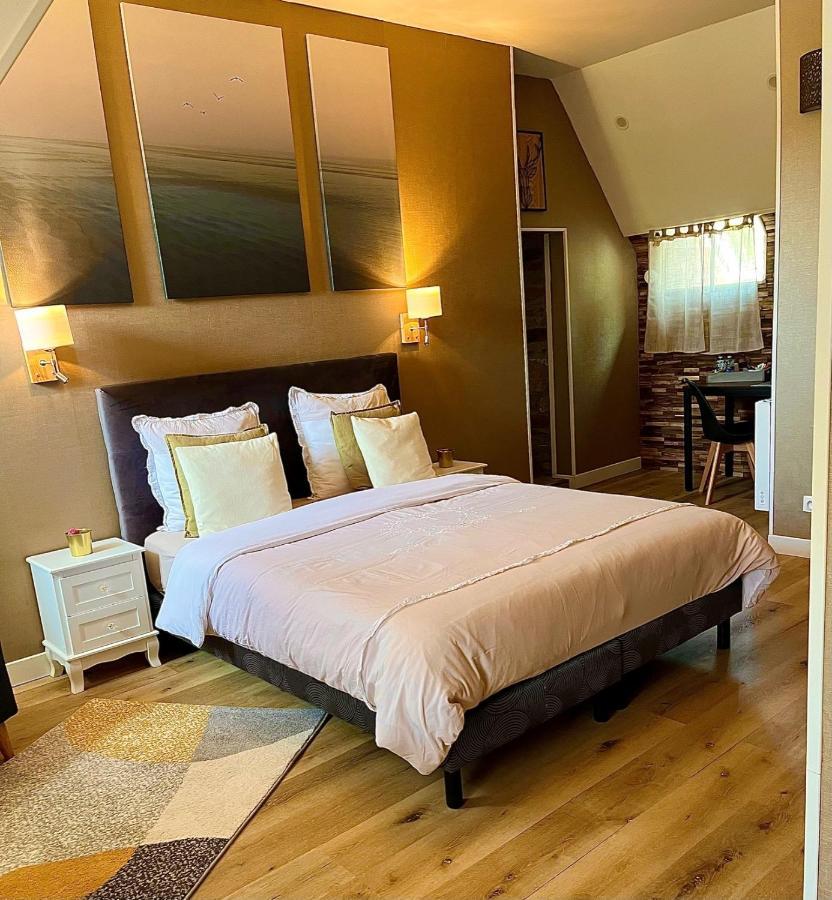 Le Manoir Des Haies Spa Les Champs-Géraux 외부 사진
