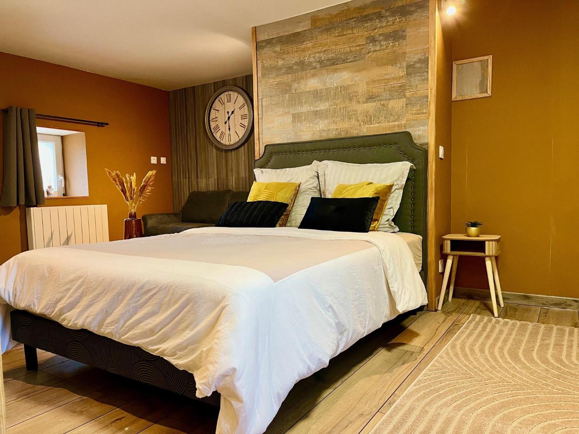 Le Manoir Des Haies Spa Les Champs-Géraux 외부 사진
