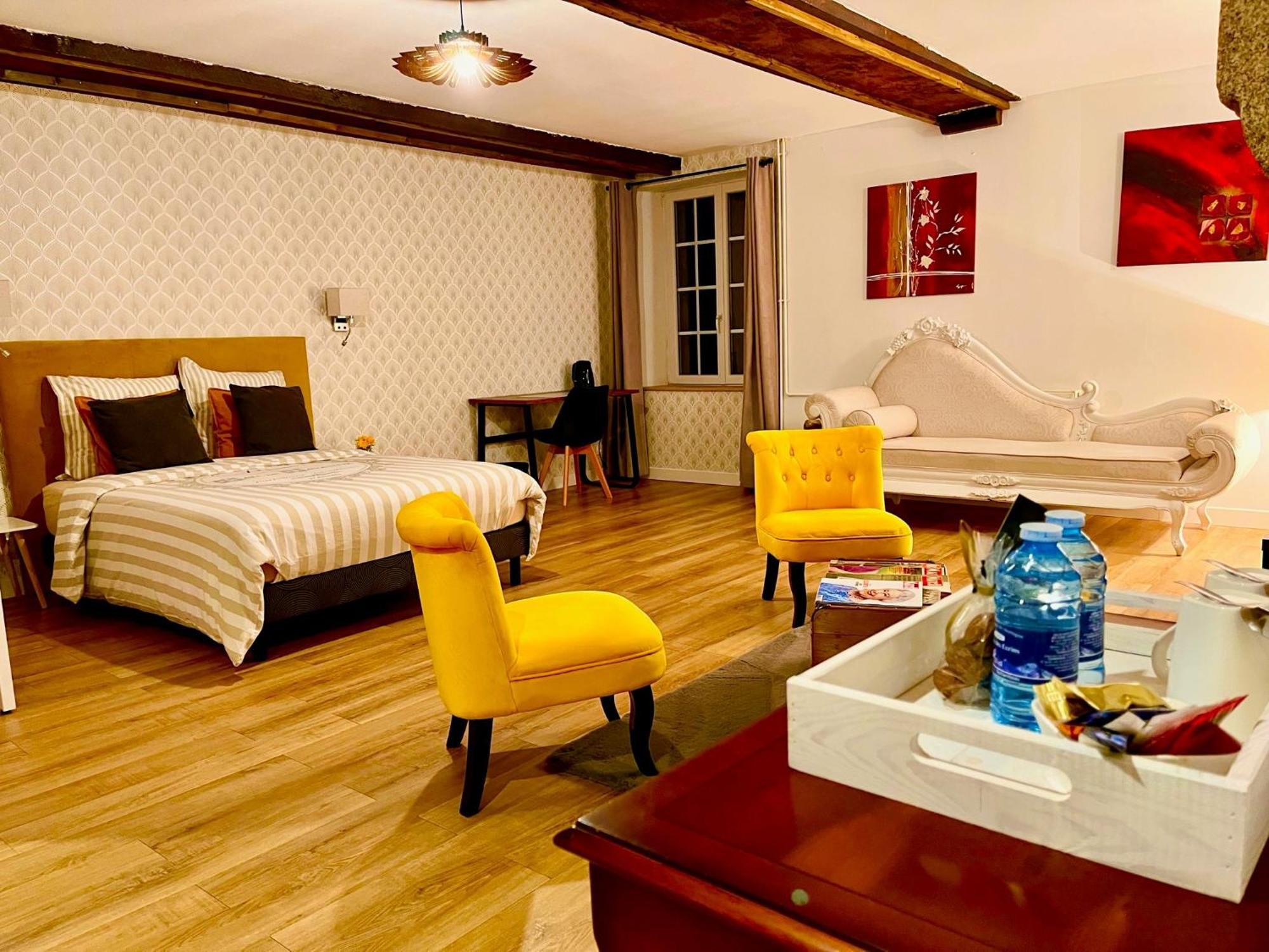 Le Manoir Des Haies Spa Les Champs-Géraux 외부 사진