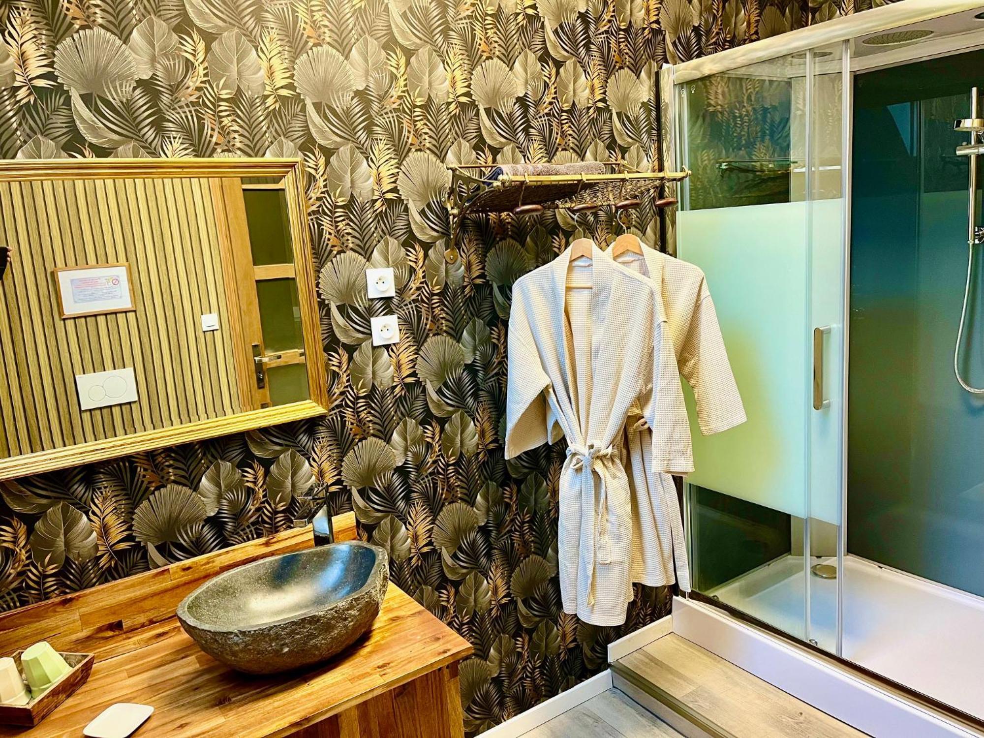 Le Manoir Des Haies Spa Les Champs-Géraux 외부 사진